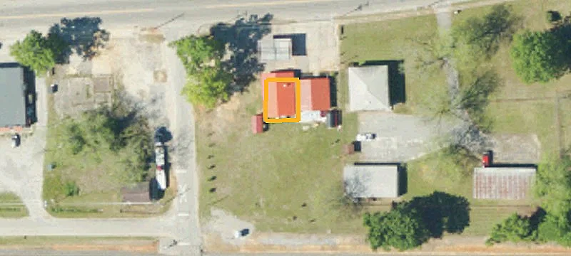 413 Main St
