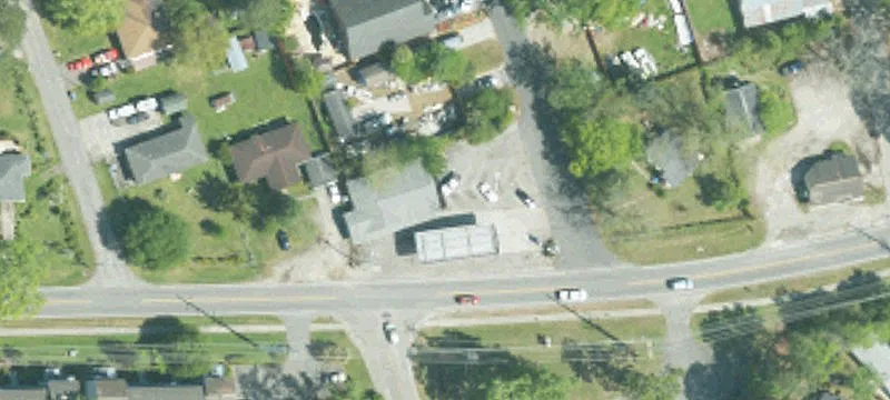 900 Hwy 15