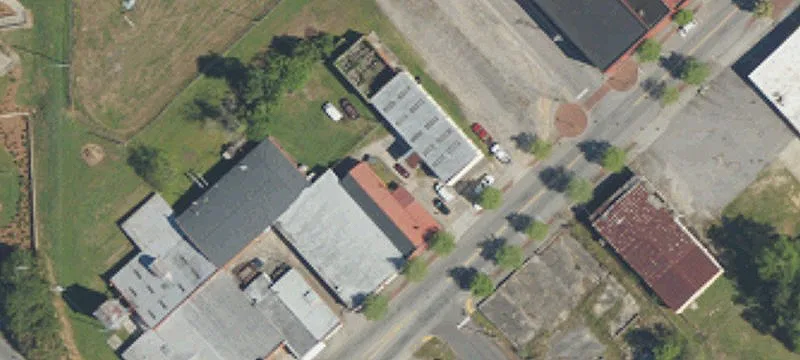 809 Russell St
