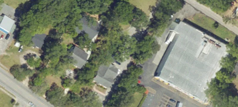 106 Main St