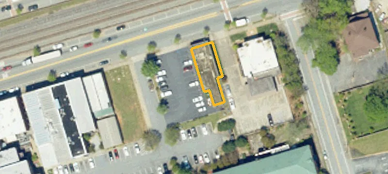 136 Main St