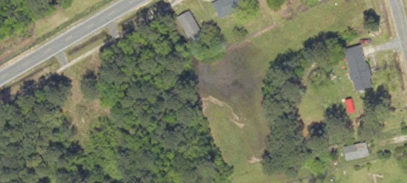 4935 Narrow Paved Rd