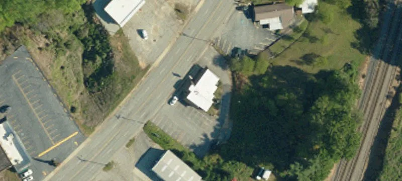 620 En 1st St