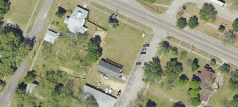 112 Louie St