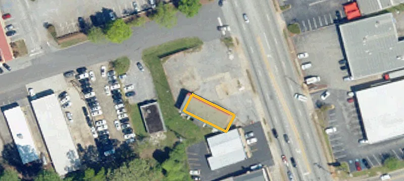 305 Main St