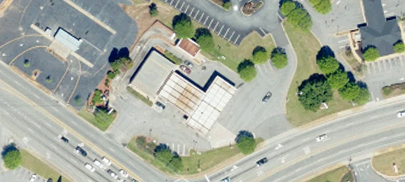 2195 Main St