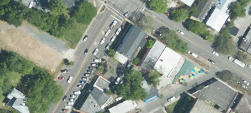 140 Richardson Ave