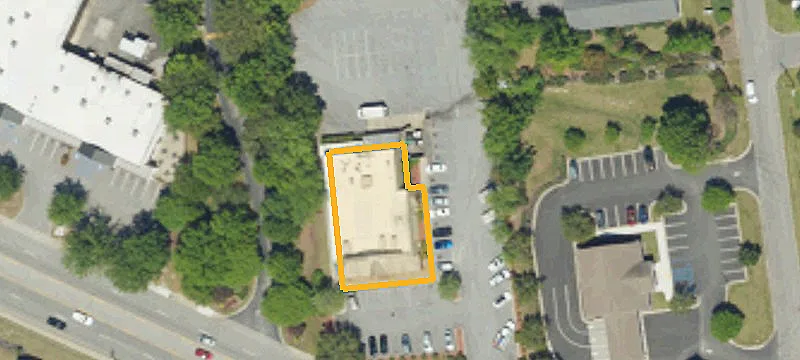 942 Main St