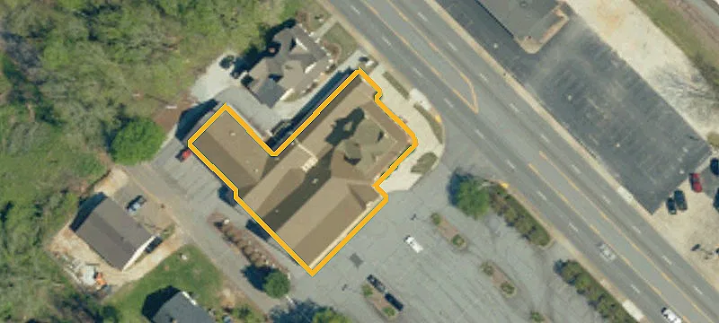 512 Main St
