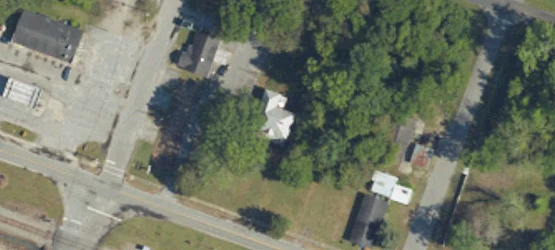 809 Main St