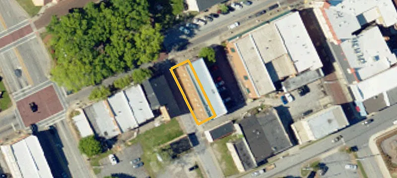 1100 Main St