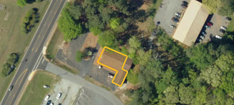 915 Main St
