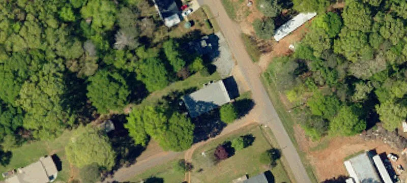 121 Walnut Dr