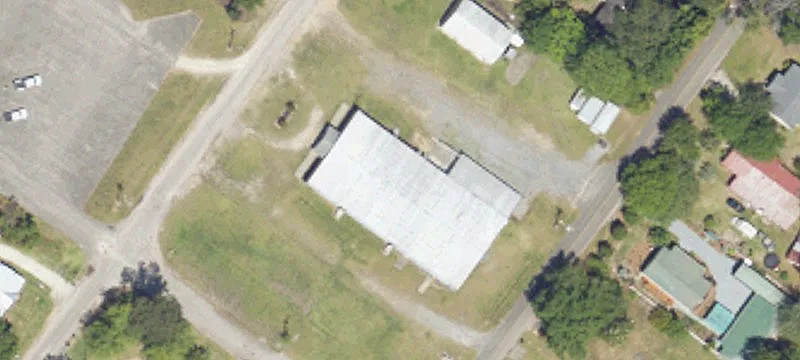 649 Lakeside Dr