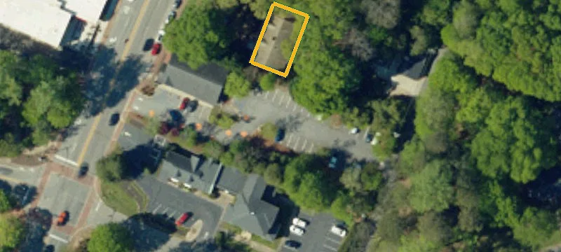 402 College Ave