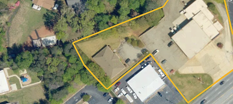 5005 Wade Hampton Blvd