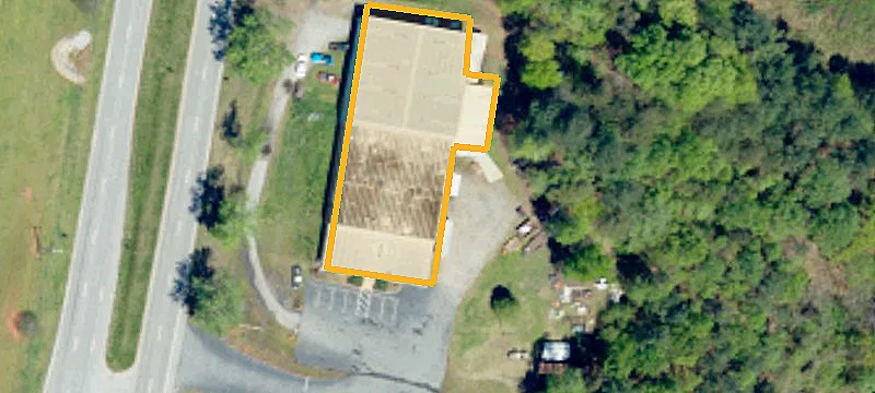 5821 Hwy 221