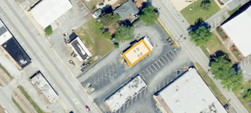 303 Main St