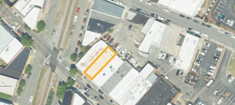 106 Main St