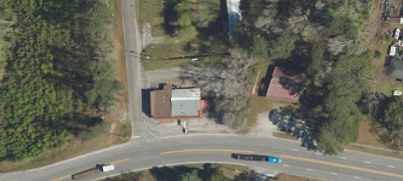 860 Edward St