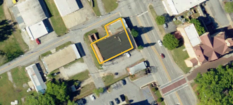 1223 Nance St