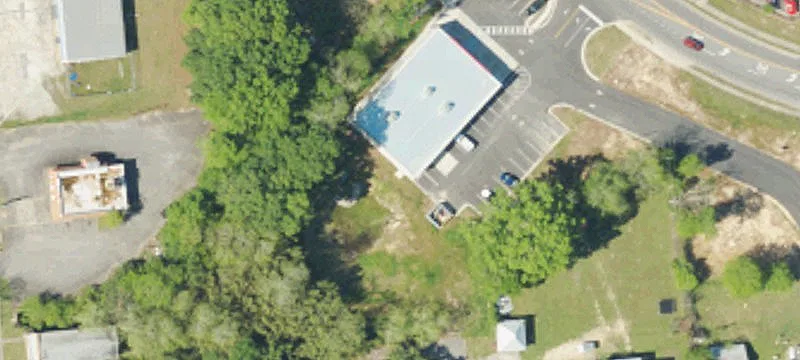 110 Travis Ave
