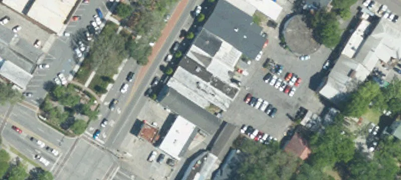 129 Main St