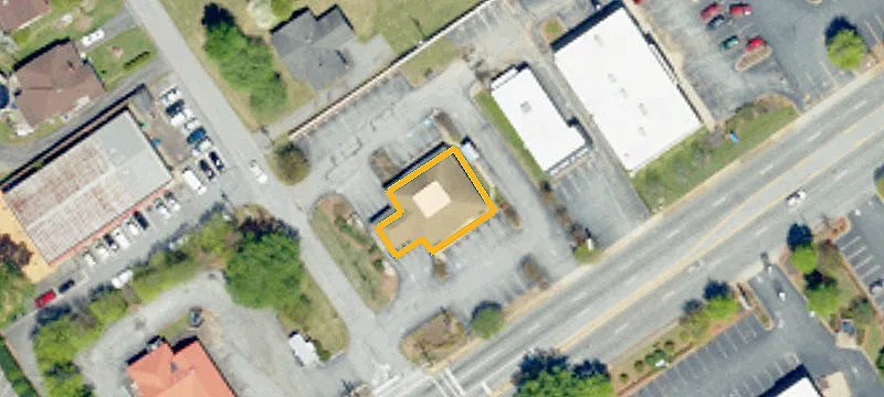 1742 Main St