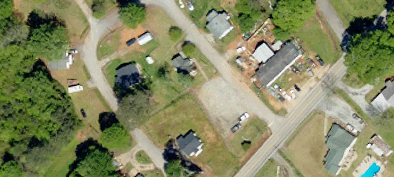 116 Hawkins Cir