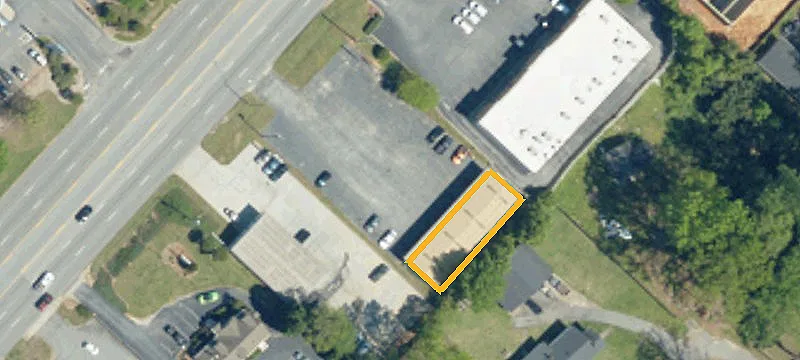 3018 Wade Hampton Blvd