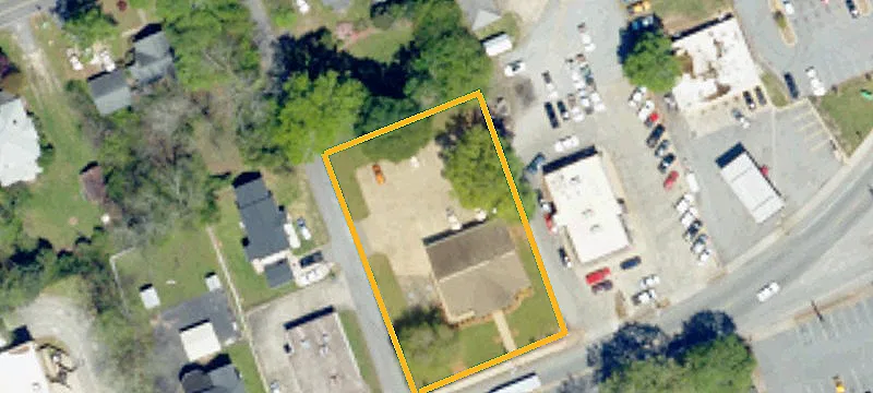 301 Main St