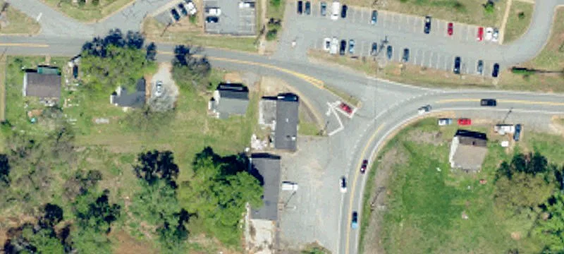 2207 Racing Rd