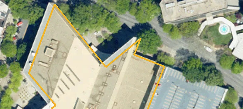 220 Main St