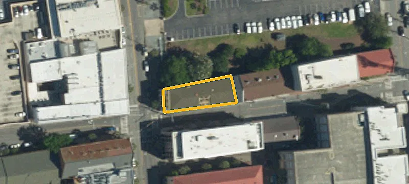 198 Bay St