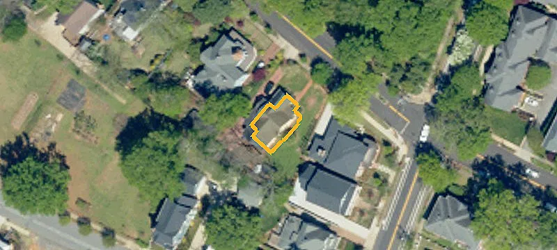 305 Hampton Ave