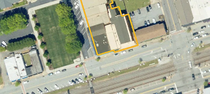 114 Main St