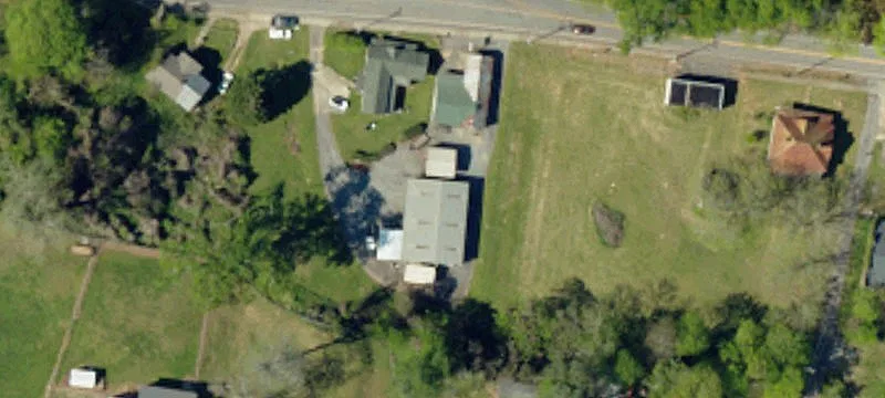 121 Queen St