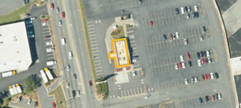 3152 Main St