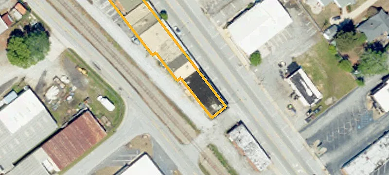 220 Main St