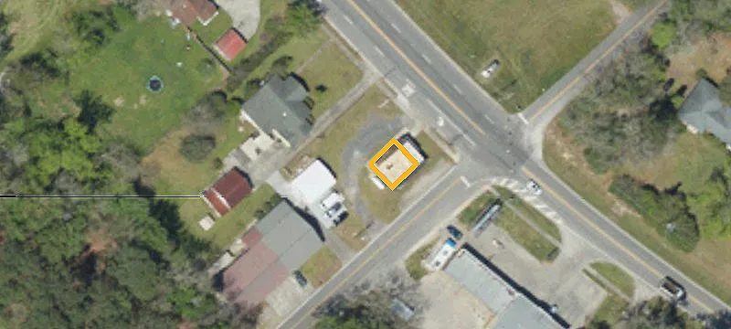 10822 Cottageville Hwy