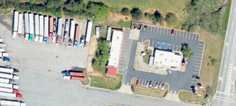 6198 Hwy 221