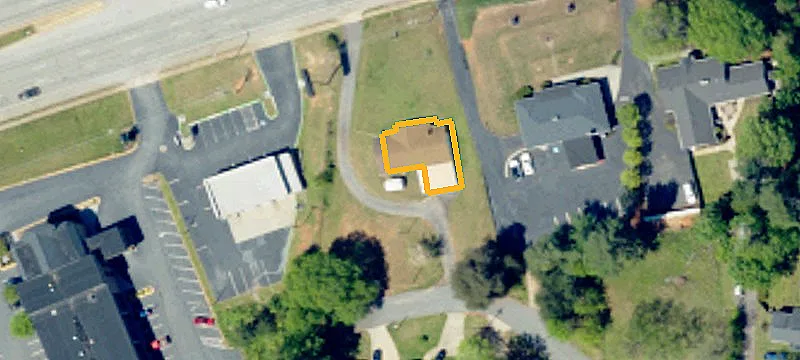 517 Wade Hampton Blvd