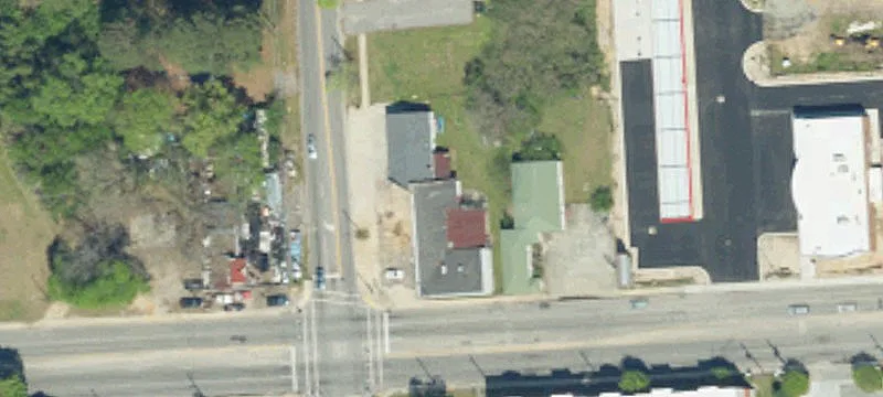320 Coit St