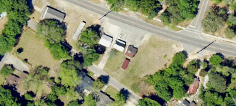 909 Hampton Ave