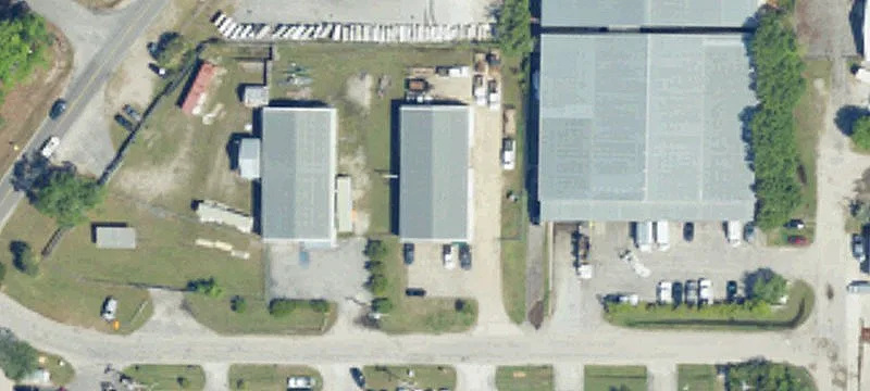 898 Gator Ln