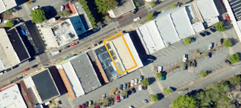 1318 Main St