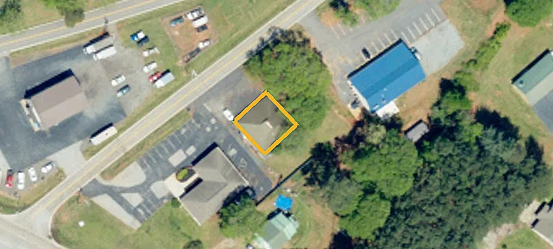 104 Astor St