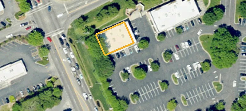 156 Aiken Ln, Unit 200