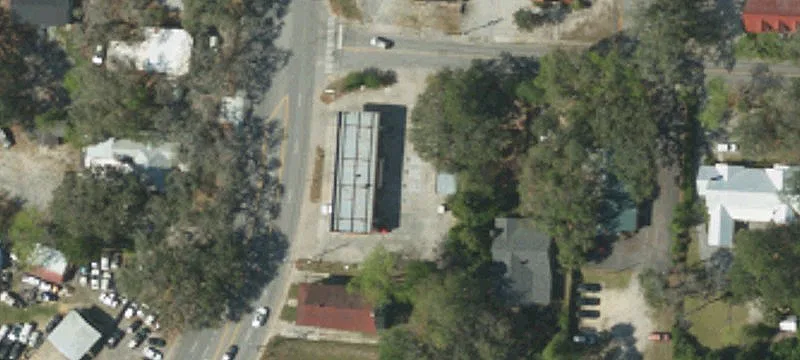201 Jefferies Blvd