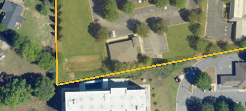 634 Fairview Rd
